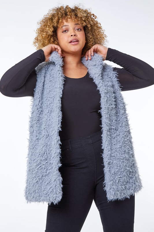 Curve Textured Faux Fur Gilet