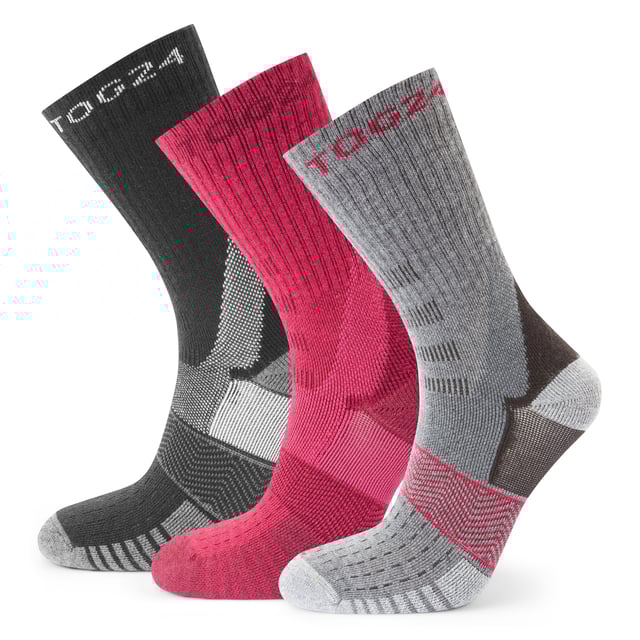 The Wels sock has been designed to the perfect outdoor adventure sock and is a must for active adventurers. The ventilation panels ensures that the foot can breathe and keep cool, even after a hefty hike or even a trail run. Cushioned sections ensure that key contact points on the foot don't rub or blister whilst the sock remains lightweight enough not to affect performance or feel too bulky or cumbersome. The non-slip grip cuff keeps them comfortably in place and the re-inforced toe and heel areas give vital parts of the foot extra protection with the elastic arch guaranteeing flexibility where it's needed. These socks come in a 3 pack so you can keep adventuring without worrying about having fresh socks to hand and they come in a selection of colours so you can match them with any outfit.