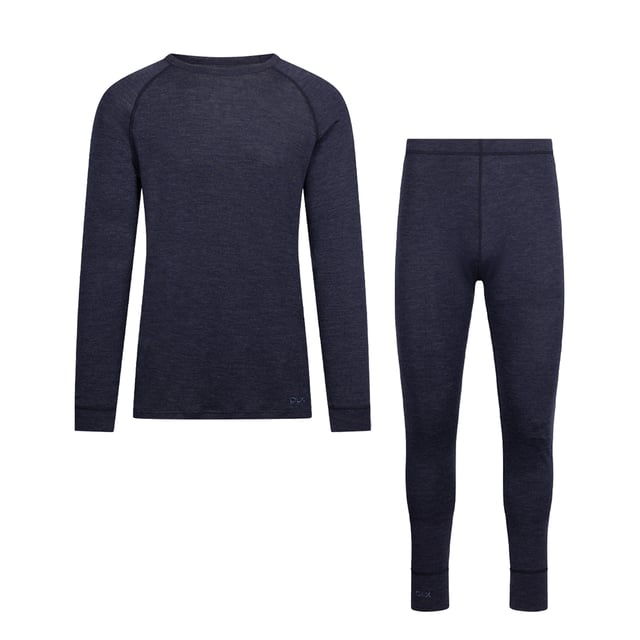 55% Merino Wool, 45% Polyester. Design: Embroidered Logo, Plain. Sleeve-Type: Long-Sleeved, Raglan. Neckline: Round Neck. Fabric Technology: DLX. Flat Seams. Contents: 1 Bottoms, 1 Top. Packaging: Branded Box. Waistline: Elasticated. XXS: 33 in. XS: 35 in. S: 37 in. M: 40 in. L: 43 in. XL: 46 in. XXL: 48 in.