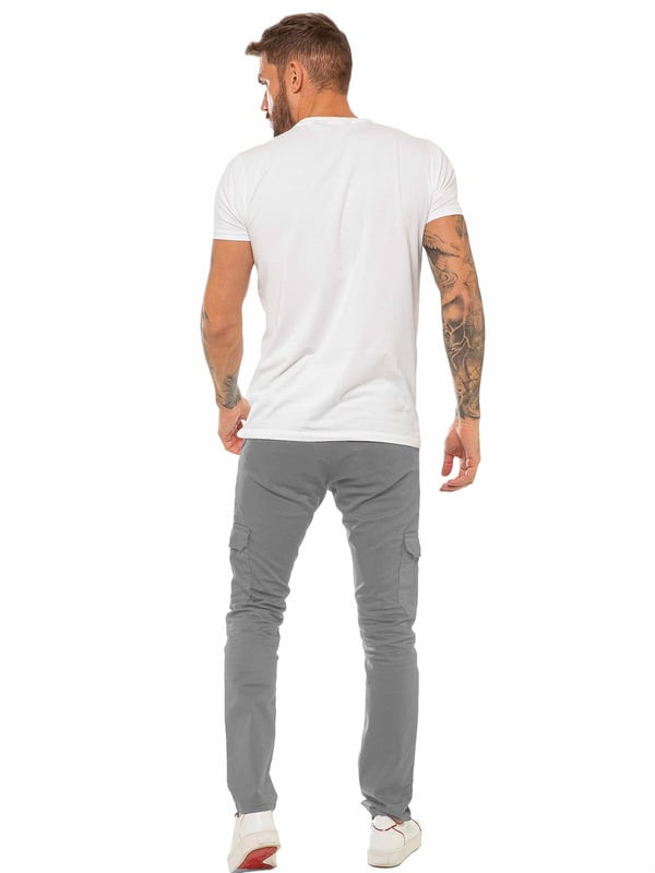 These Enzo Mens Combat Chinos features 2 front pockets, 2 back pockets, 2 Velcro side pockets and a zip fly fastening. Crafted from 98% Cotton and 2% Lycra, these Slim Fit Chinos are available in Regular leg (32”) only