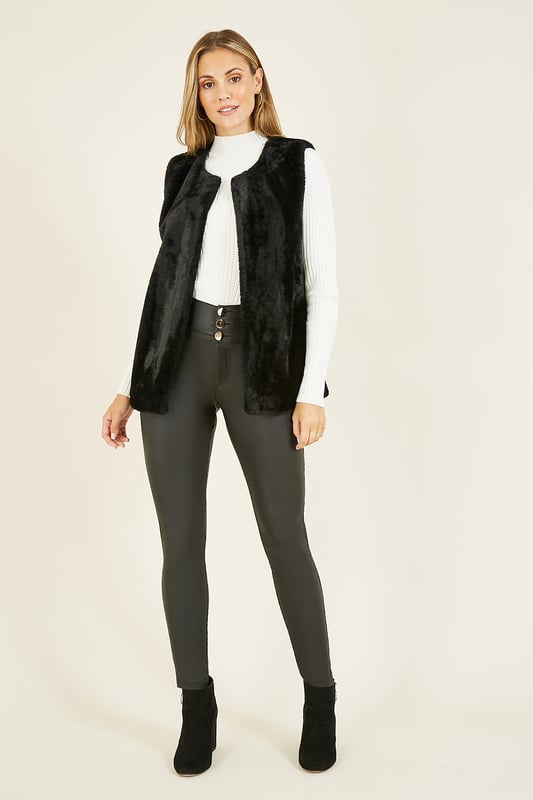 Yumi black faux fur coat outlet