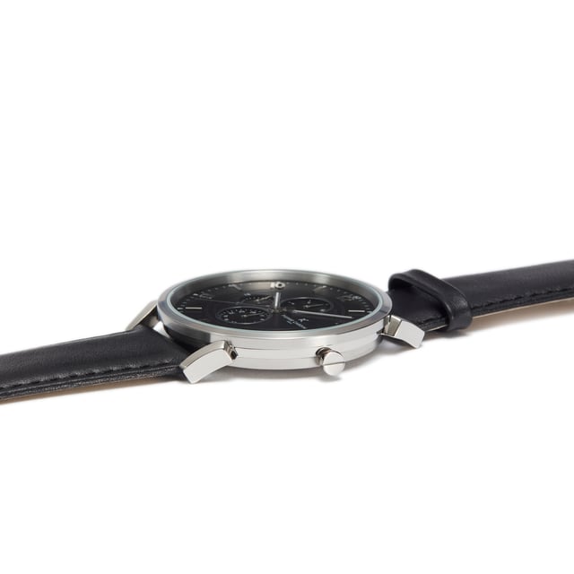 This Pierre Cardin Pigalle Boulevard Multi Dial Watch for Men is the perfect timepiece to wear or to gift. It's Silver 44 mm Round case combined with the comfortable Black Leather watch band will ensure you enjoy this stunning timepiece without any compromise. Operated by a high quality Quartz movement and water resistant to 3 bars, your watch will keep ticking. This sporty and clasical watch is perfect for every occasion! -The watch has a calendar function: Day-Date, Luminous Hands, 24-hour Display High quality 21 cm length and  21 mm width Blue Leather strap with a Buckle Case diameter: 44 mm,case thickness: 8 mm, case colour: Silver and dial colour: Blue