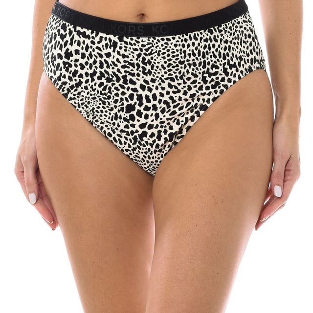 La braguita de bikini de pierna alta Michael Kors tiene una forma clásica con un toque contemporáneo y presenta una línea de pierna alta con un estampado animal abstracto combinado con un logotipo elástico. El diseño de cintura alta ofrece un soporte cómodo y favorece el cuerpo.
Este llamativo bikini con cinta elástica está compuesto por una parte de arriba estilo top y una parte de abajo de cintura alta que resulta de lo más favorecedora. 

Braguita de bikini de cintura alta.
Tejido suave y transpirable.
Cinturilla elástica que aporta mayor sujeción.
Nombre de la marca en la cinta elástica.
Totalmente forrado.
Costuras vistas a tono.
 Composición: Exterior: 85% Poliamida, 15% Elastano; Forro: 92% Poliéster, 8% Elastano.
 Cuidados:
Lavar a mano con agua fría.
Utilizar jabón neutro.
No utilizar lejía.
Aclarar sin retorcer.
No planchar.