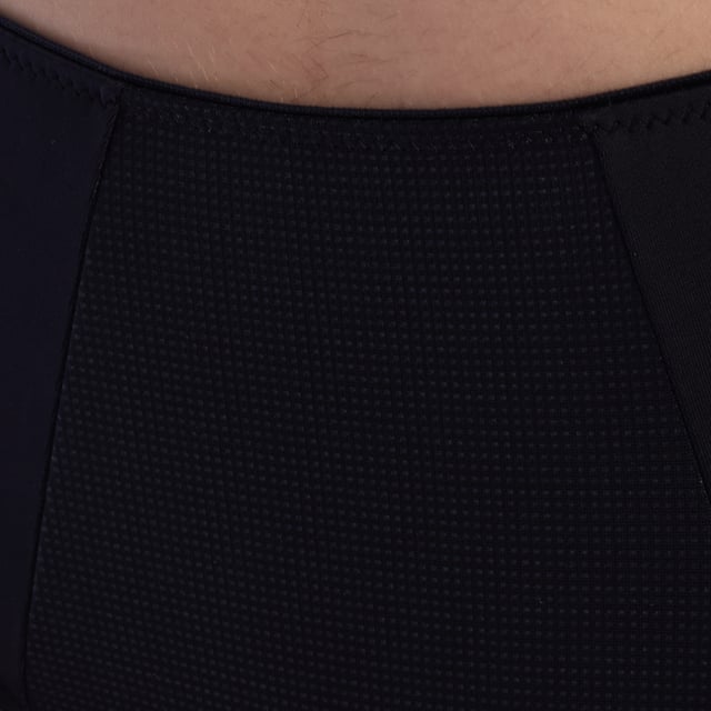 DELIA Women's High Waist Shaping Panties These high-waist shapewear panties are designed to offer a firm and comfortable fit, providing additional support in the abdominal and lumbar area. Perfect for those looking to enhance their figure with elegance and practicality.
Details:
- High waist design.
- Front control panel.
- Elastic and breathable shaping fabric.
- Flat and invisible seams.
- Full and stylish coverage.
Creaciones Selene high-waist shaping panties perfectly combine style and functionality. Their design offers support and enhancement in key areas, ensuring comfort and confidence in every movement.
Composition: 69% Polyamide, 16% Polyester, 15% Elastane
Care:
Hand wash recommended.
Do not use bleach.
Store in a cool, dry place.
Do not iron.