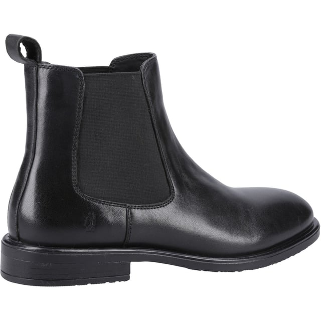 A classic leather chelsea boot, the Viola features a memory foam comfort insole, breathable lining and a flexible sole so it's the perfect choice for every day style