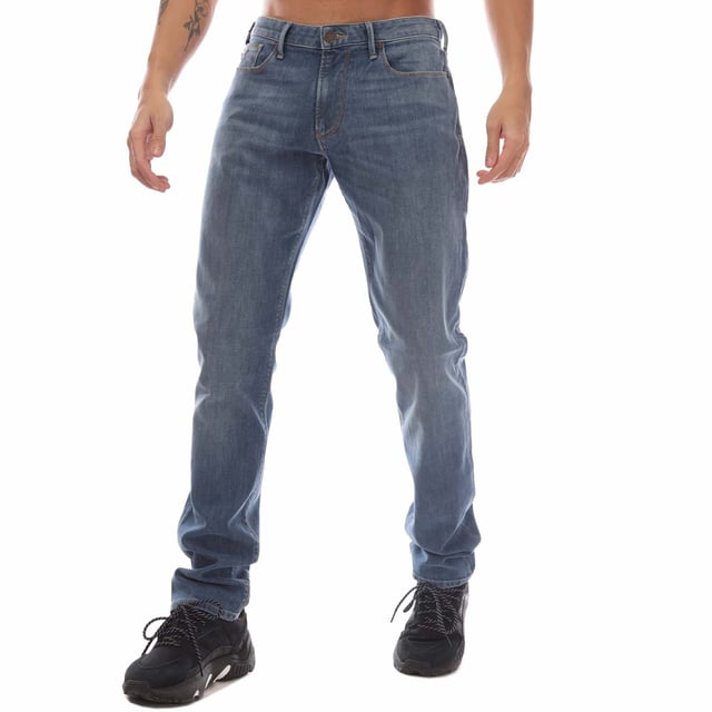 Mens Emporio Armani J06 Slim-Fit Washed Jeans in blue.- Five-pocket styling.- Zip fly and button fastening.- Belt loops.- Leather brand patch.- Metal rear pocket eagle.- Slim fit.- 98% Cotton  2% Elastane.- Ref: 8N1J061G0LZ943