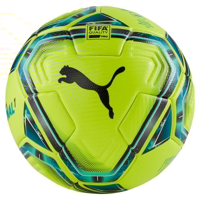 VERHAAL VAN HET PRODUCT Bezit de bal die de norm bepaalt voor nationale teams en topcompetities over de hele wereld. Met een constructie van FIFA®-kwaliteit biedt deze wedstrijdbal uitstekende vormvastheid en duurzaamheid, terwijl hij explosieve aërodynamische kracht biedt voor het hoogste prestatieniveau. DETAILS Wedstrijdbal geschikt voor alle leeftijdenFIFA® kwaliteit voor het hoogste prestatieniveauFINAL vormvaste paneelconstructieAll-over graphics met PUMA Cat Logo