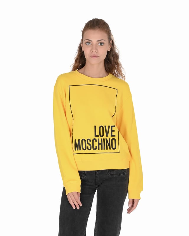 Love Moschino Damen Sweatshirt in Gelb  
Hergestellt aus 100% Baumwolle  
Einlage aus 95% Baumwolle und 5% Spandex  
Hergestellt in der Türkei  
Maße  
Perfekte Ergänzung für Ihre Garderobe in der kommenden Saison  
100% BAUMWOLLE - INNEN 95% BAUMWOLLE 5% SPANDEX