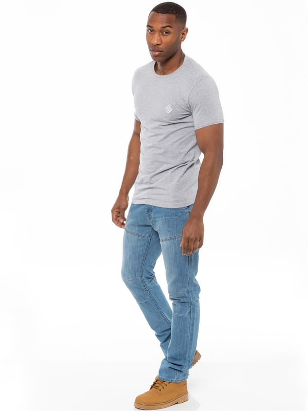 Turn up your style a notch with the latest midwash mens jeans. Enzo straight fit jeans in cotton blend blue denim feature a zip fly, double belt loops, seams at knee and thigh and back pockets with flaps. Straight leg jeans never go out of style and are perfect for relaxed weekends; tailored to sit just below the natural waist, they suit all figure types and with sizes up to 48, theres a pair of Enzo jeans to fit everyone. Also available in Blue, Grey and Black.