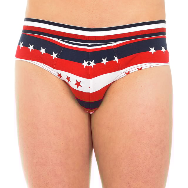 Tommy Hilfiger brief.
 Stretch cotton.
 Color Navy blue-red-white
 Elastic rubber waistband, with the name of the firm.
 Comfortable and breathable fabric.
 Anatomical front, with the ability to hold without tightening.
 Matching visible seams.

 Composition:
 - 95% Cotton- 5% Elastane.

 Washing instructions:
 -Wash at max. 40 ° C.
 -Do not use bleach.
 -Admits dry cleaning.
 -Allows you to use a dryer.
 -Iron at max. 130 ° C.
 Composition: 95% Cotton, 5% Elastane
 Care:
Wash at max temperature 40ºC.
 -Do not use bleach.
 -Supports dry cleaning.
 -Allows you to use a dryer.
 -Iron at max temperature. 130ºC.