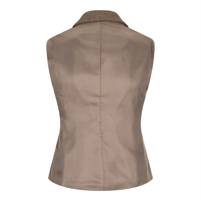 Meticulously crafted to maximise form and function, this women's tweed wool waistcoat is a contemporary spin on a timeless retro classic. With a shaped, tailored design, this waistcoat is made from premium wool with a herringbone pattern and is a perfect accompaniment to formal or casual outfits. Look your best in this timeless classic with this tweed waistcoat that will be a staple of your wardrobe for years to come.