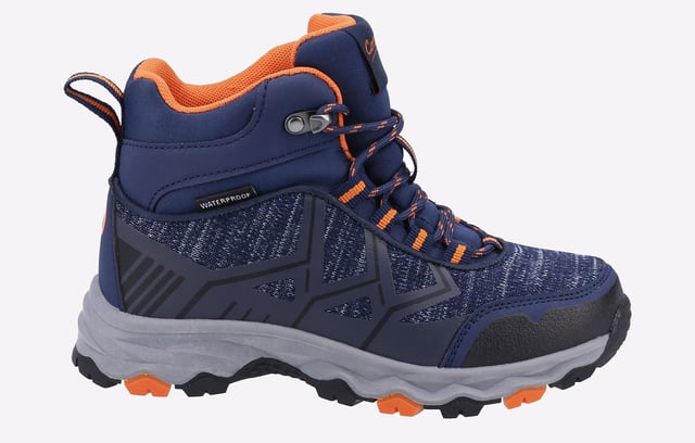 Lightweight and breathable hill and trail walking boot with an eco-conscious upper made from 85% of rPET (recycled plastic bottles). A waterproof membrane keeps feet dry whilst a memory foam foot bed cushions the feet, keeping feet comfortable.
- 85% recycled PET upper- Waterproof Inner Membrane- Padded gusset tongue- Deep cushioned collar- Rear pull loop- Upper touch fastening strap to support the ankle- Traction rubber outsole