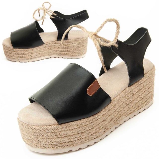 Sleehakken voor dames. Comfortabele pasvorm. Gemaakt door andere merken voor ons merk. Geschatte afmetingen: 7 cm sleehak en 5 cm plateau.