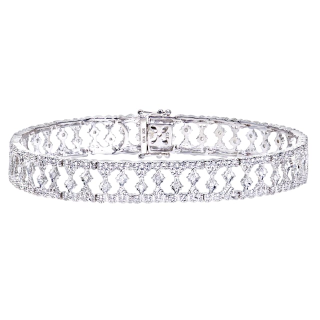 9K (375) White Gold: 5.4gr; # Diamond: 0.25ct
