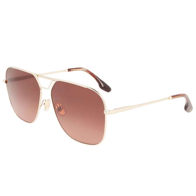VB217S Sonnenbrille mit Metallrahmen.

 Form und Design:
 - Diese Victoria Beckham-Brille hat eine Pilotensilhouette.

 Rahmenmaterial:
 - Der Rahmen dieser Brille besteht aus Metall.
 - Die Verwendung von Metall verleiht dem Rahmen Haltbarkeit und Leichtigkeit.
 - Dadurch ist die Brille langlebig und angenehm zu tragen.

 Metallbügel:
 - Die Bügel bestehen aus Metall und Acetat.
 - Das Metall an den Bügeln macht sie leicht und angenehm zu tragen.

 Markendetails:
 - Gravur des Salvatore-Markenkürzels Victoria Beckham auf den Bügeln.
 - Diese Designelemente helfen dabei, das Modell eindeutig als Teil der Victoria Beckham-Brillenkollektion zu identifizieren.

 Gläser:
 - Die Linsen sind von hoher Qualität.
 - Diese Linsen bieten hervorragenden UV-Schutz und scharfe, klare Sicht.
 Maßnahmen: Linsenbreite: 61 mm. Brücke: 14 mm. Bügel: 140 mm.
 Komposition: Metall
 Pflege:
Verwenden Sie zum Reinigen Ihrer Sonnenbrille ein weiches, sauberes Mikrofasertuch. Diese Art von Tuch zerkratzt die Linsen nicht.
 Vermeiden Sie die Verwendung von scheuernden Reinigungsmitteln, Reinigungsmitteln, Alkohol oder Aceton, da diese Linsen und