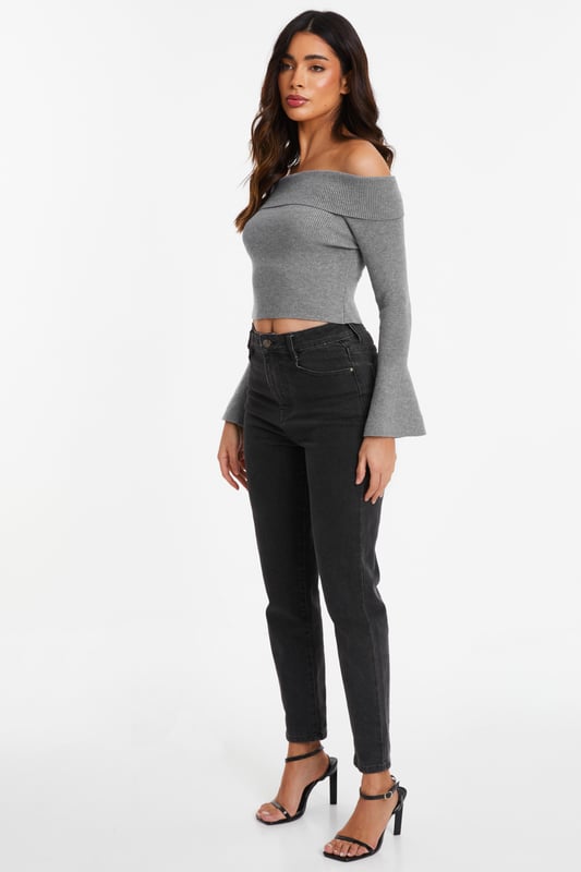 - Ribbed finish - Bardot neckline - Long sleeve - Cropped - Model height 5' 7 - Model wears size: s - Always check the wash care label, cool hand wash with mild detergent