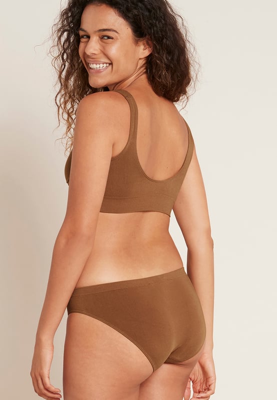 Padded Shaper Bra  Smooth And Seamless With Extra Shape And Support. Added By Popular Demand, Our Seam Free Padded Shaper Crop (With Removable Inserts) Pulls On With Ease, Feels Wonderfully Comfortable And Has The Extra Support And Comfort Every Woman Searches For In A Bra. Weve Done Away With All The Nasty Things  The Straps That Dig In, The Tricky Fastenings And The Wires. The Padded Shaper Bra Delivers Style, Comfort, And Support. Youll Never Want To Take It Off!