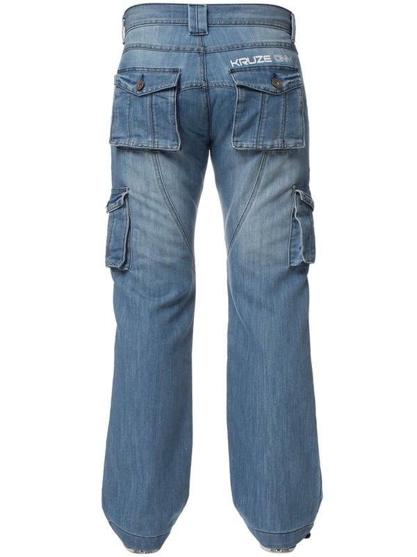 Kruze Mens Designer Cargo Combat Multi Pocket Denim Jeans. 7 bolsillos incluyendo moneda, bolsillos laterales. Los bolsillos traseros y laterales están asegurados con cierre de botón. Costuras de contraste, pinza ajustable en la parte posterior. Interruptor ajustable a los dobladillos. Ideal para ropa casual y de trabajo. Botón de cierre de mosca. Botones y remaches de marca.