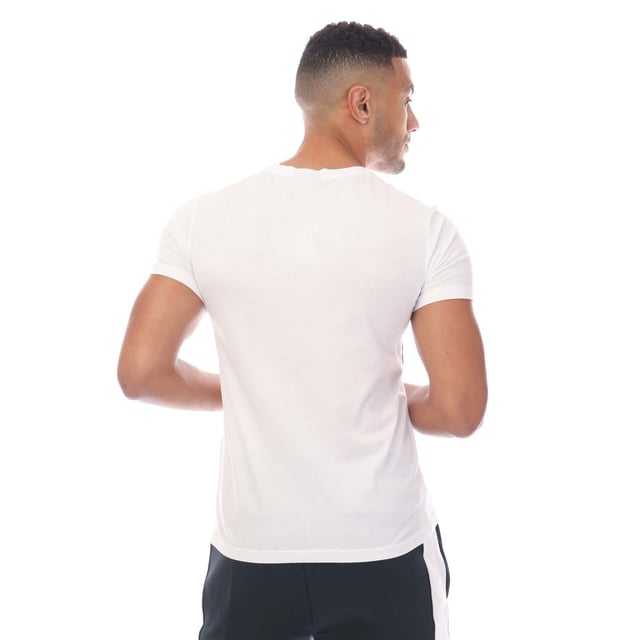 Mens Emporio Armani Crewneck T- Shirt in white navy.- Round collar.- Short sleeves.- Printed bold logo.- Regular fit.- 100% Cotton.- Ref: 21181847605810