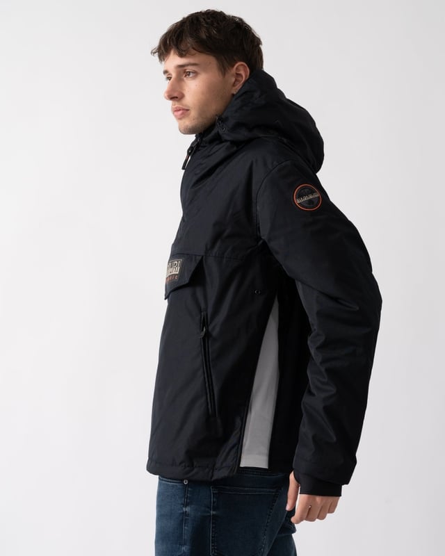 The embodiment of Napapijri's heritage, the Rainforest has been keeping people warm and sleek since 1995. The beloved anorak returns with new rubber branding, a double-zip fastening, ventilation eyelets and an adjustable hem and hood. It's built for the outdoors with breathable, water-resistant fabric and down-free, recycled padding insulation that provides lightweight warmth in cold weather.

Anorak
Waterproof fabric: 3000Mmh20 (suitable for light rain and snow)
Breathable fabric: MVP 3000G/m2-24 hour
Critically taped seams
Side zip fastening
Advanced hood regulation
Ventilation eyelets
Inner cuffs
Adjustable hem
Additional inner collar opening
Patches
Printed details

Main fabric: 100% Recycled PolyesterLining: 100% Recycled PolyesterPadding: Comfortemp® Padding 100% Recycled Polyester
NA4IB9
 