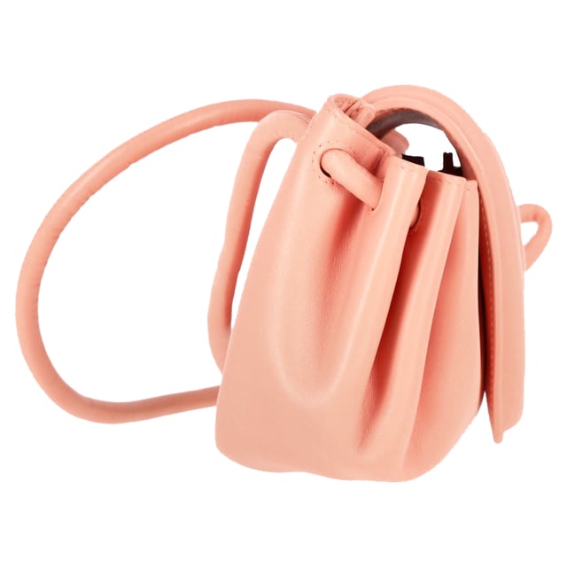 VINTAGE, RRP AS NEW
Elevate your accessory game with the Bottega Veneta Small Beak Crossbody Bag in Pink Leather. Crafted from luxurious pink leather, this crossbody bag exudes elegance and sophistication.

The bag features a single shoulder strap for easy and comfortable wear. The interior is lined with leather and includes card slots, allowing you to keep your essentials organized while on the go.

The fold-in flap closure at the front adds a touch of security while maintaining a sleek and minimalist design. Additionally, this bag comes with a dust bag for convenient storage and protection.

Embrace the impeccable craftsmanship and timeless style of Bottega Veneta with this stunning crossbody bag, perfect for adding a pop of color and sophistication to any ensemble.

with Dust bag

Bottega Veneta Small Beak Crossbody Bag in Pink Leather
Condition: Excellent
Signs of wear: No retail tag, No visible sign of wear., 
Packaging: Dust bag
Color: Pink | rose
Material: Leather | leather
Size: One Size
Measurements: Width: 80; Height: 180; Length: 200
SKU: NAPPUGBBA378573W