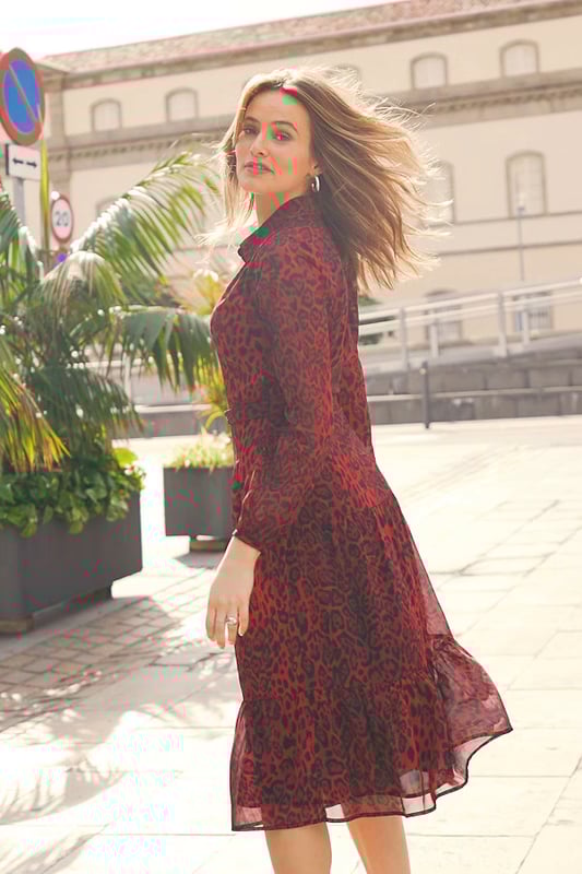 Red and black leopard print dress deals