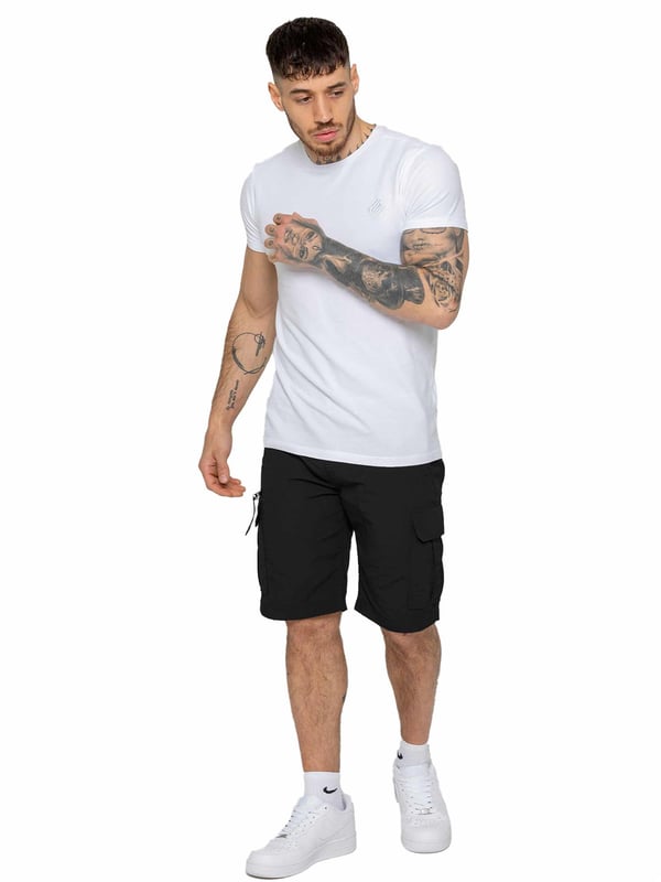 Engineered for comfort and versatility, these poly cargo shorts will elevate your casual wardrobe. Made from a durable woven crinkle fabric, they boast a relaxed elasticated waist and drawstring fastening for a perfect fit. Stay organized with zip-fastened side and leg pockets, adding a touch of utility to your summer ensemble. Pair with a classic t-shirt and trainers for effortless style.