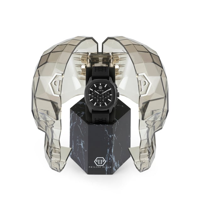 This Philipp Plein $keleton $pectre Chronograph Watch for Men is the perfect timepiece to wear or to gift. It's Black 44 mm Round case combined with the comfortable Black Silicone watch band will ensure you enjoy this stunning timepiece without any compromise. Operated by a high quality Quartz movement and water resistant to 5 bars, your watch will keep ticking.