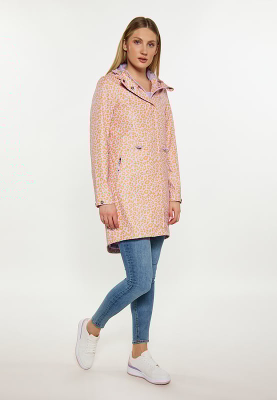 Betonen Sie Ihren Regentagsstil mit dieser Regenjacke mit Leopardenmuster. Die Jacke hat eine normale Passform und eine Länge bis zur Mitte des Oberschenkels, eine verstellbare Kapuze und verschweißte Nähte für Wasserbeständigkeit. Der Reißverschluss ist unter Druckknöpfen versteckt und zwei Fronttaschen sorgen für Funktionalität. Jacke mit langen Ärmeln und verstellbaren Kordelzügen in der Taille. Gehen Sie hinaus in diesen Parka mit Gepardenmuster, der sowohl modisch als auch funktional ist. Die Jacke besteht aus 3000 mm wasserdichtem Stoff.  regenparka