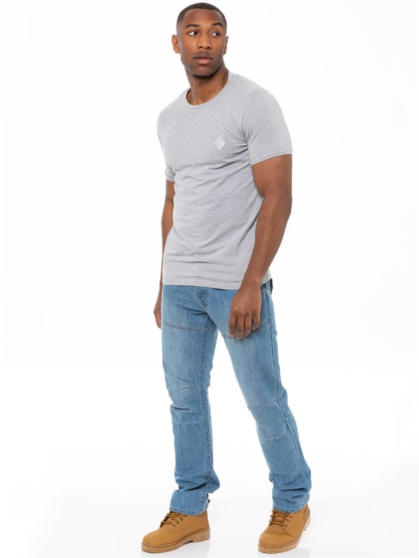 Turn up your style a notch with the latest midwash mens jeans. Enzo straight fit jeans in cotton blend blue denim feature a zip fly, double belt loops, seams at knee and thigh and back pockets with flaps. Straight leg jeans never go out of style and are perfect for relaxed weekends; tailored to sit just below the natural waist, they suit all figure types and with sizes up to 48, theres a pair of Enzo jeans to fit everyone. Also available in Blue, Grey and Black.
