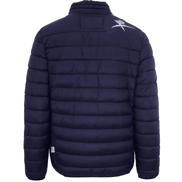 !Experimenta versatilidad y estilo con la chaqueta azul acolchada Plein Sport! Esta chaqueta presenta un dise�o solido. Mantente comodo y elegante con el logotipo llamativo y los detalles acolchados. Perfecto para cualquier persona a la moda. Bolsillos con cierre de cremallera, relleno y material: 100% nailon Chaqueta acolchada azul, cierre de cremallera Estilo: UPPS103P 80