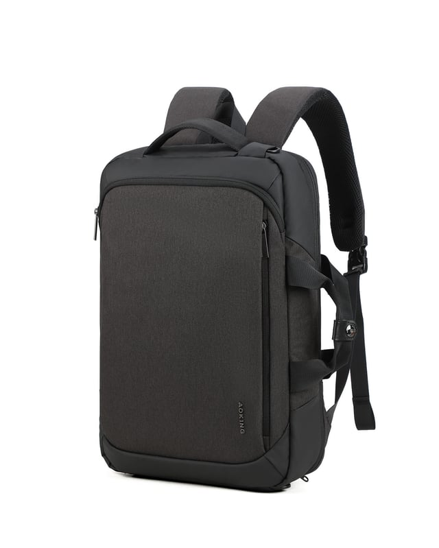 Mochila unisex. El cierre es con cremallera. Los bolsillos internos son bolsillos multifuncionales. Los bolsillos externos son dos delanteros con cremallera y uno trasero con cremallera. La bandolera es ajustable y extraíble en tejido. El asa es doble en tela y poliéster. Hay un compartimento interno. El material exterior es poliéster. Internamente está forrado en poliéster. Medidas: 32x15x47 cm. Producto de moda