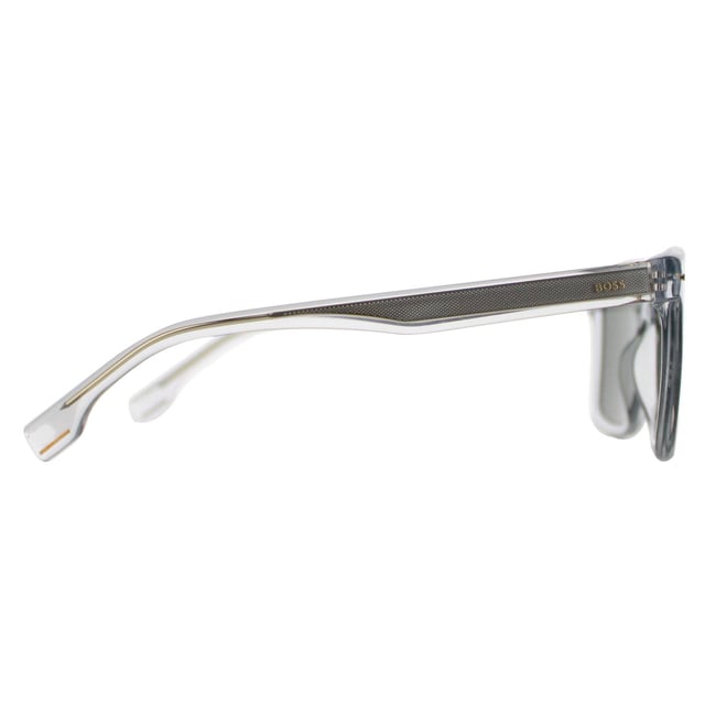 Las gafas de sol Hugo Boss Square para hombre en gris transparente, verde y dorado con espejo BOSS 1317/S son un modelo cuadrado clásico elaborado en acetato ligero. Las patillas finas llevan el logotipo de Hugo Boss para mayor autenticidad.