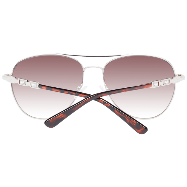 Gender: Women
Main color: Silver
Extra: No extra
Frame color: Silver
Frame material: Metal
Lenses color: Brown
Lenses material: Plastic
Filter category: 3
Style: Aviator
Lenses effect: Gradient
Protection: 100% UVA & UVB
Size: 59-16-140
Lenses width: 59
Lenses height: 52
Bridge width: 16
Frame width: 145
Temples length: 140
Spring hinge: No
Shipment includes: Branded case
Rim style: Full-Rim