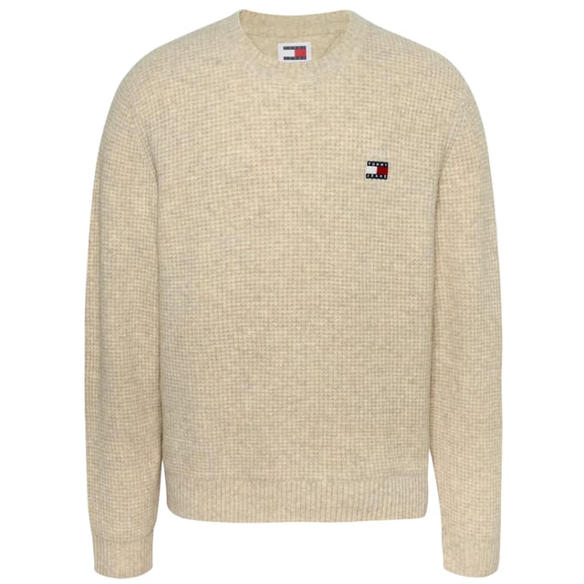 Heren sweater van het merk Tommy Jeans. De sweaters van Tommy Jeans zijn gemaakt van biologisch katoen en polyester, en hebben een normale pasvorm. Het zachte katoen zorgt voor een heerlijk draagcomfort.  Merk: Tommy JeansModelnaam: Waffle SweaterCategorie: heren sweaterMaterialen: biologisch katoen, polyesterKleur: beige