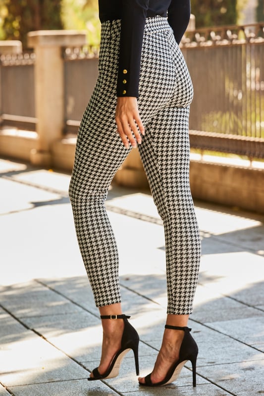 REASONS TO BUY:

Leggings but make them luxe
Always on-trend dogtooth check
Statement zip details
Classic skinny fit
Dress them up with a black top and heels
Style with a jumper and boots for a laidback look

Inside leg to fit: Short 29" | Regular 31" | Long 33""