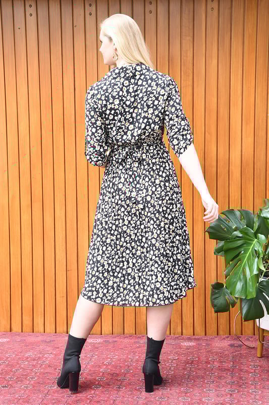 Ditsy daisy dress store
