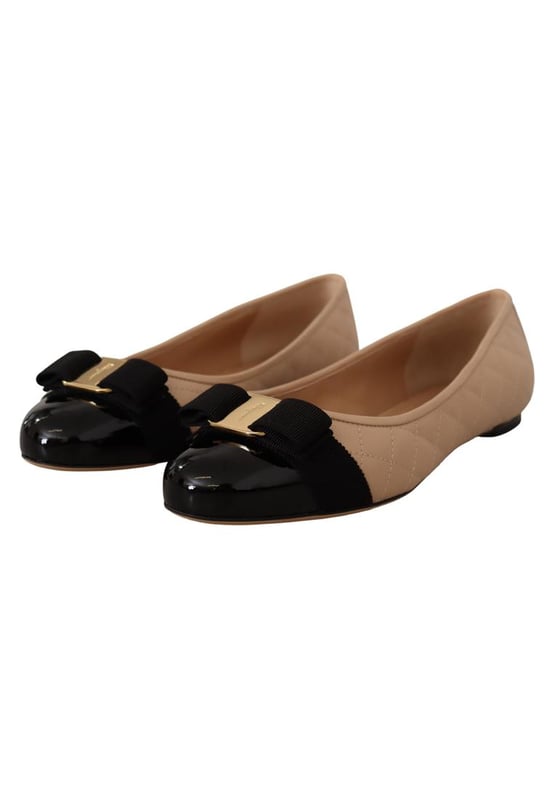 Gorgeous brand new with box tags and dust bag
  100% Authentic Salvatore Ferragamo women’s shoes
  Model: VarinaQ 1cm 0702228 019
  Color: New Bisque / Black
  Material: Nappa and Patent Leather
  Heel 1cm
  Made of sumptuous quilted nappa leather
  Versatile flats with understated elegance
  Iconic Vara grosgrain bow with contrasting patent insert
  Made in Italy