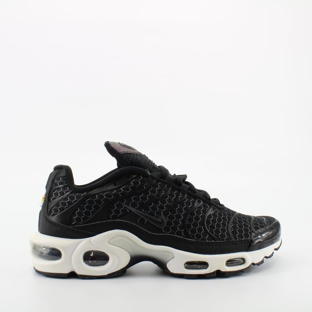 Black and white air max plus womens clearance