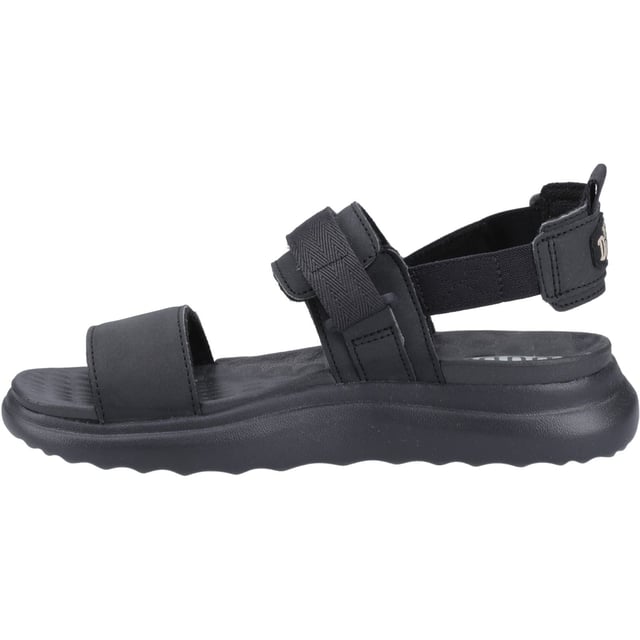 Designed with versatility in mind, the Collins Sandal Mono Sport is where form and function meet foot. On-trend style, lightweight cushioning, secure straps and ultimate comfort support you everywhere you go from day break to date night.