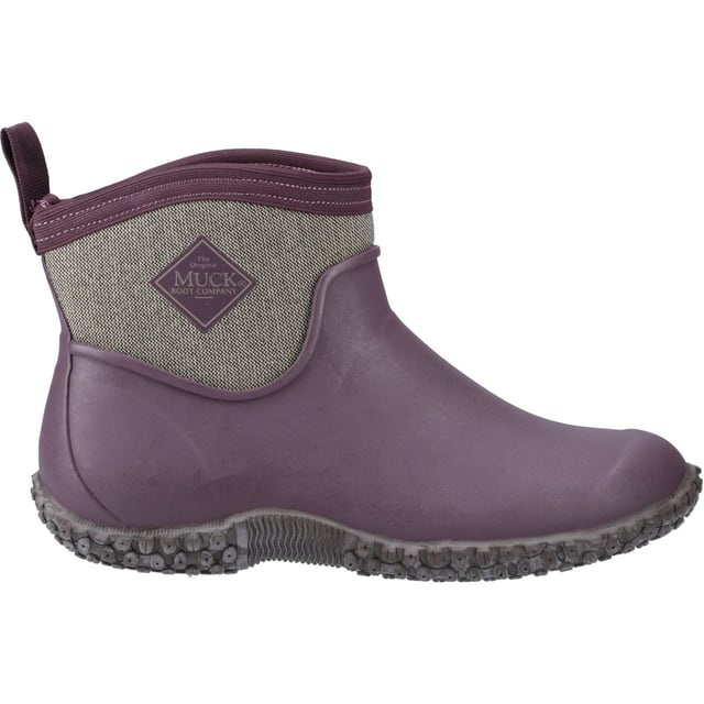 Deze schoenen houden je voeten warm en droog op koele, natte ochtenden. Deze bijgewerkte klassieker heeft een nieuwe rubberen buitenzool met hoge tractie en een nog beter contact met natte oppervlakken. Binnenin bieden de comfortabele, schokabsorberende inlegzolen bescherming aan je voeten.