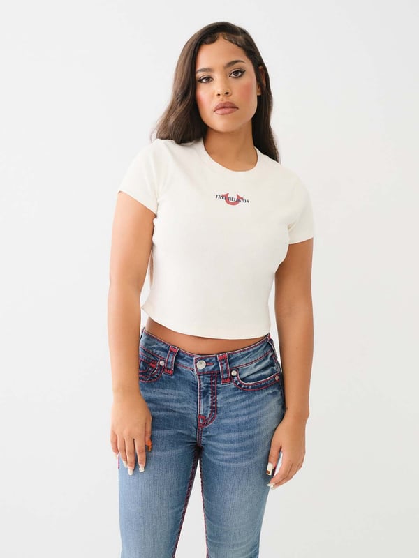 The Horseshoe Logo Baby Tee is the ultimate everyday tee. Crafted from ribbed knit, this crop top features a crew neck and short sleeves. Finished with a front horseshoe logo with True Religion text