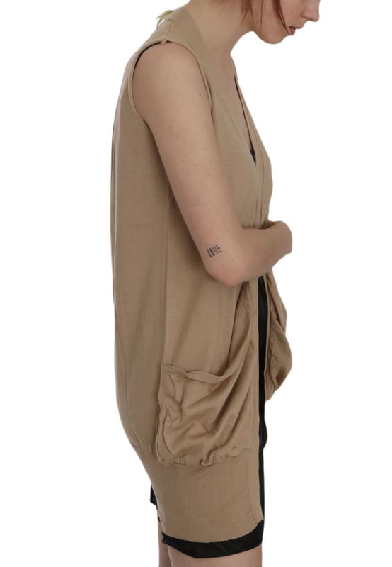 Brand new with tags
  Sleeveless cardigan vest
  Color: Brown
  Material: 100% Cotton
  One-button closure
  Two front pockets
  Logo details