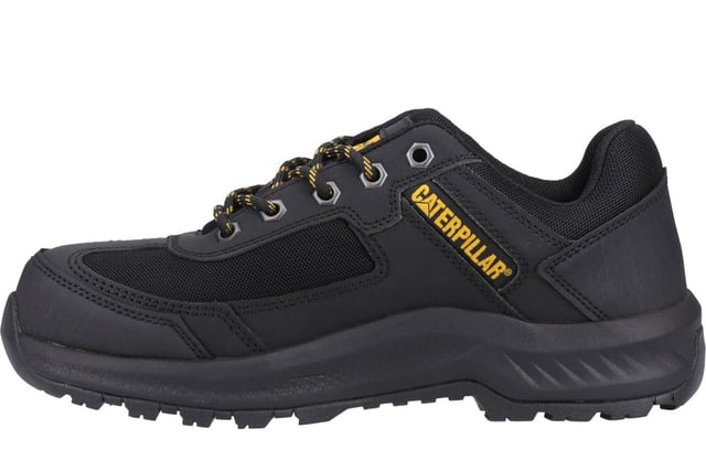 Caterpillar Elmore Sicherheitstrainer Herren Wir stellen den Elmore S1P vor, den ultimativen, leichten Sicherheitsschuh für jede Arbeitsumgebung. Diese sportlichen Schuhe sind auf Strapazierfähigkeit und Komfort ausgelegt und schützen Ihre Füße, ohne Kompromisse beim Stil einzugehen. - Obermaterial aus Textil - Schnürverschluss - gepolsterte Ferse und Knöchelkragen - energieabsorbierende Ferse - gepolstertes Fußbett - strapazierfähige Gummilaufsohle - Caterpillar-Branding