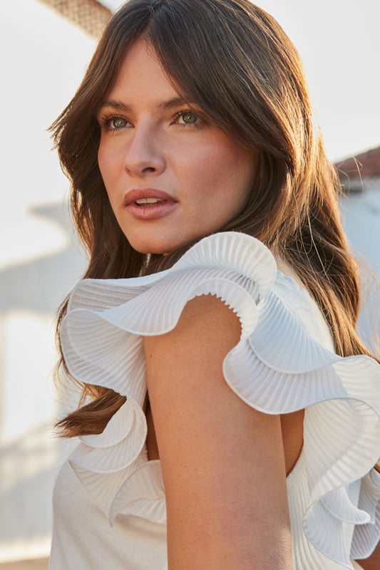REASONS TO BUY:

Wardrobe staple, but make it extra special
Crafted from the softest jersey fabric
Bust-flattering V-neckline
Framed by dreamy pleated angel sleeves
Dress it up or down
Just add jeans