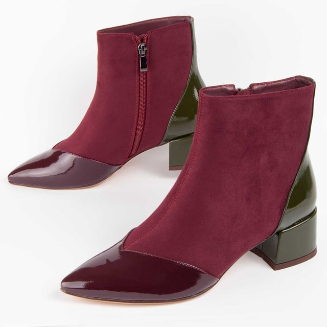 Women's ankle boots. Comfortable fit. Cushioned natural leather insole. Manufactured by other brands for our brand. Approximate measurements: 5 cm heel, 14 cm high heel and 12 cm wide heel.