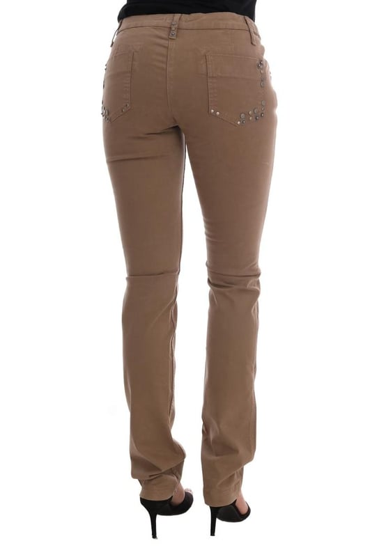 Precioso a estrenar con etiquetas.
  Vaqueros CoSTUME NATIONAL C'N'C 100% autenticos.
  Estilo de corte super ajustado.
  Color beige.
  Confeccionado con un 97 % de algodon y un 3 % de elastano.
  Cremallera y bragueta con boton.
  Detalles del logotipo.