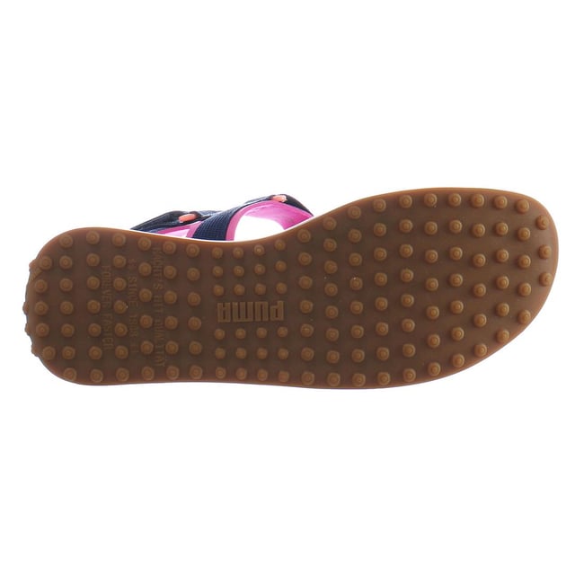 Fly as can be, the Rider Game On Sandals take inspiration from '70s running sneakers. With pops of colour throughout and high-end RIDER FOAM cushioning in the midsole, these sandals spice up any outfit.