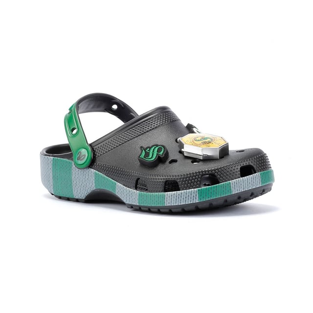 Inspired by Harry Potter’s Slytherin House scarf in green and grey, these Classic Clogs are lightweight, water-friendly, and buoyant. Featuring breathable ventilation ports and pivoting heel straps for a secure fit, they're perfect for fans seeking style and comfort. Customisable exclusive Slytherin-inspired Jibbitz™ charms.