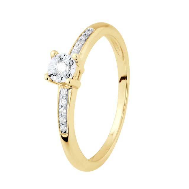 Solitaire Diamond 0,07 Cts illusion 1 Ct stödda klor 4 - Diamant Central Cts 0,020 (1 x 0,020 cts) - Ring House (10 x 0,005 Cts) - Kvalitet HSI (färg H - Kvalitet Si1) - Uppsättning med Illusion 1 Ct - Diameter anledning Central 6,5 mm - Gulguldsmycken 375 tusendelar - Finns från storlek 48 till storlek 60 - 2 års garanti mot tillverkningsfel - Levereras i ett juvelfodral med ett äkthetsintyg och en internationell garanti - Alla våra juveler tillverkas i Frankrike.